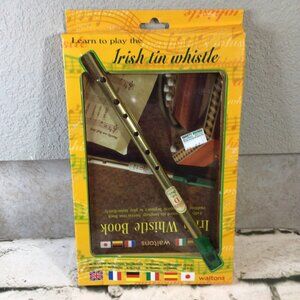 Walton's Irish Tin Whistle In D With Booklet New